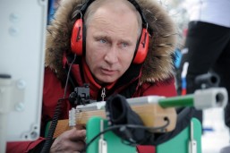 Vladimir_Putin_attends_Russian_Cross-Country_Skiing_and_Biathlon_Paralympic_Championship_in_Sochi